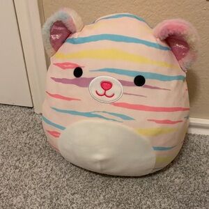 Squishmallows Atoosa the pink tiger